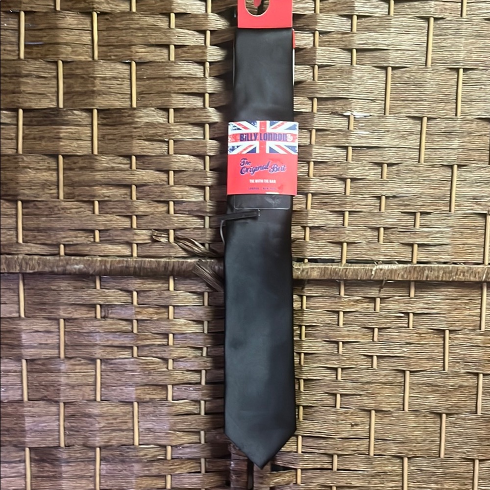 Billy London The Original Brit Black Tie w Tie Bar